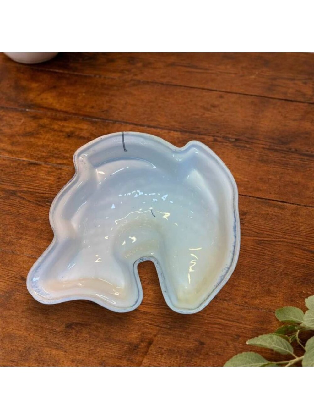 Ceramic Fish-Shaped Wall Hanging Mold With Blue Trim 12"x10" Nautical/Farmhouse - Picture 2 of 7